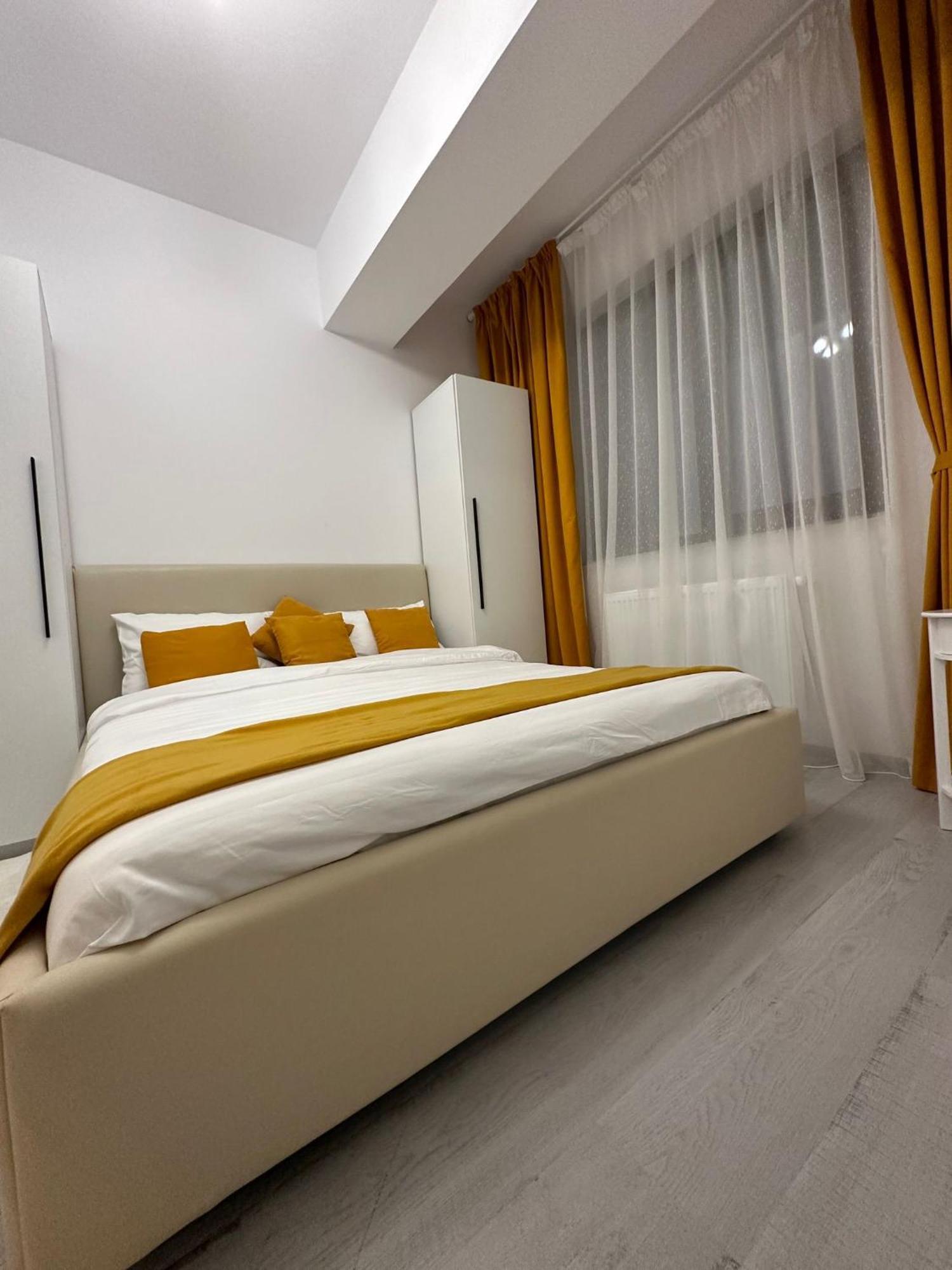 Nice Home For Your Family Iasi Ngoại thất bức ảnh