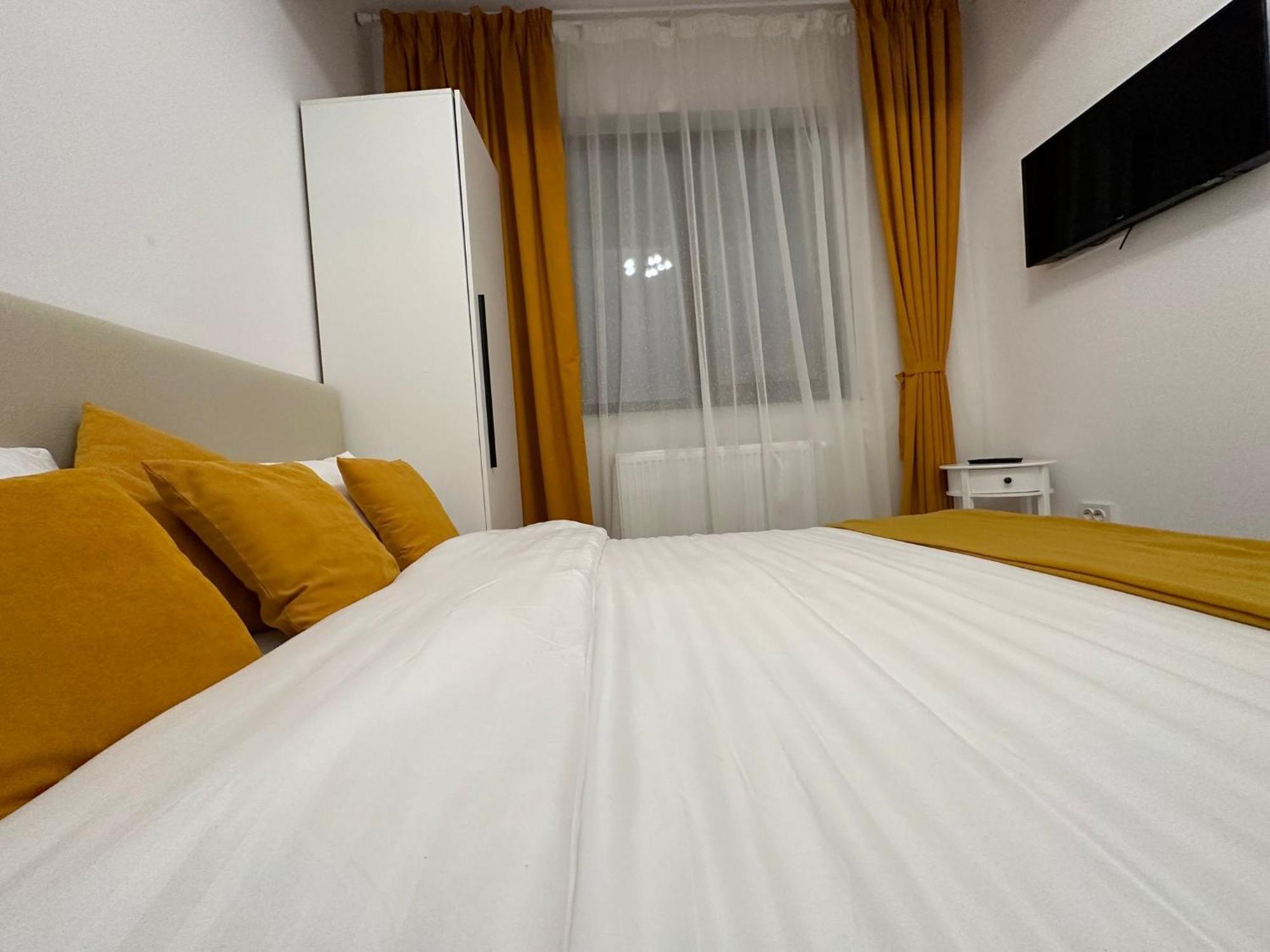 Nice Home For Your Family Iasi Ngoại thất bức ảnh
